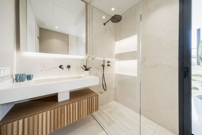 Image No.7-2 Bed Property for sale