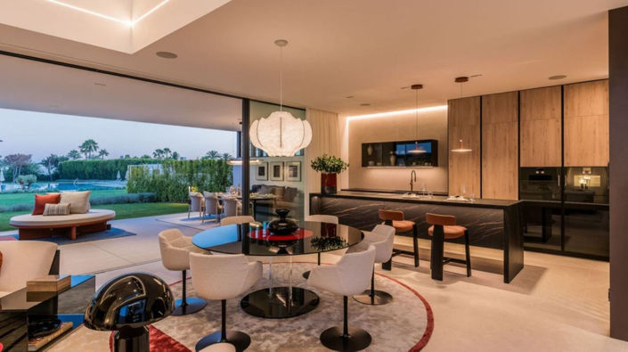 Image No.51-4 Bed Property for sale