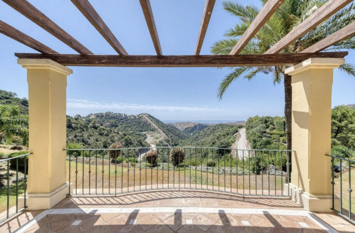 Image No.2-Propriété de 6 chambres à vendre à La Zagaleta