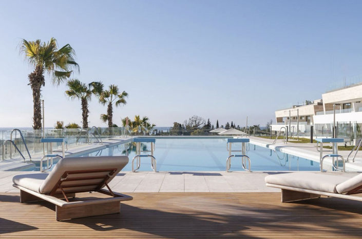 Image No.1-6 Bed Property for sale