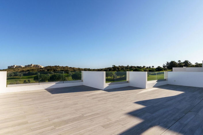 Image No.12-3 Bed Property for sale