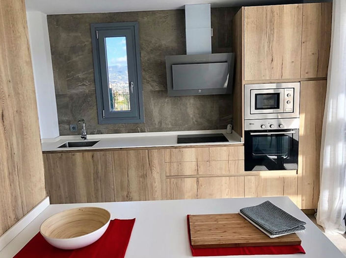 Image No.19-3 Bed Property for sale