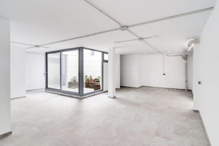 Image No.20-3 Bed Property for sale