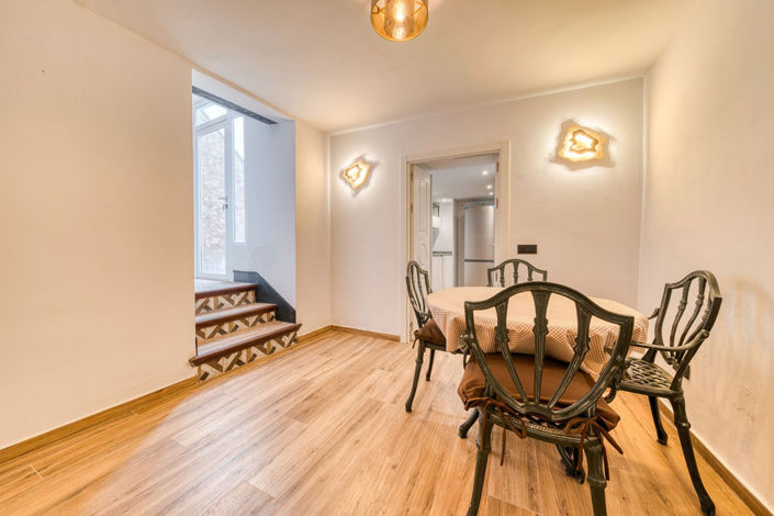 Image No.10-2 Bed Property for sale