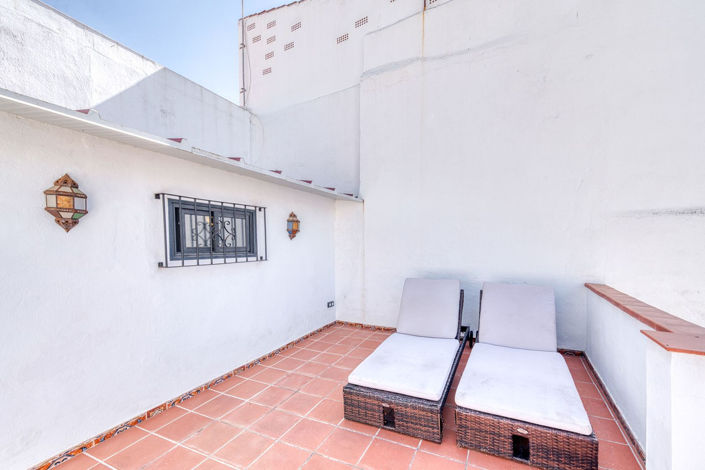 Image No.14-2 Bed Property for sale