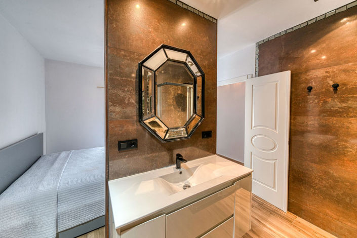 Image No.20-2 Bed Property for sale