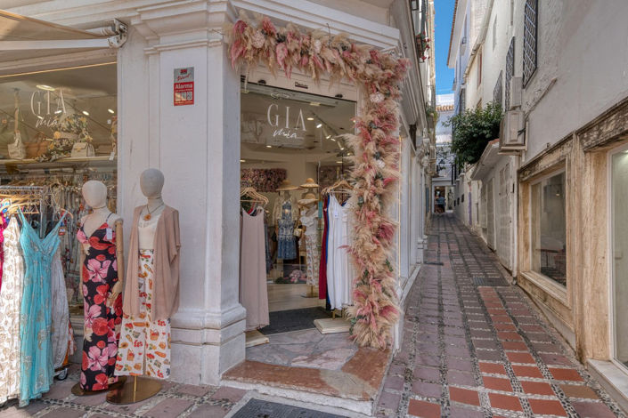 Image No.28-2 Bed Property for sale