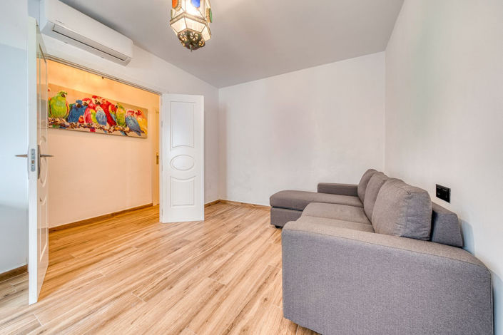 Image No.6-2 Bed Property for sale