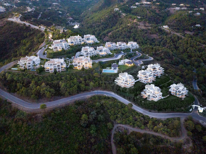 Image No.10-4 Bed Property for sale