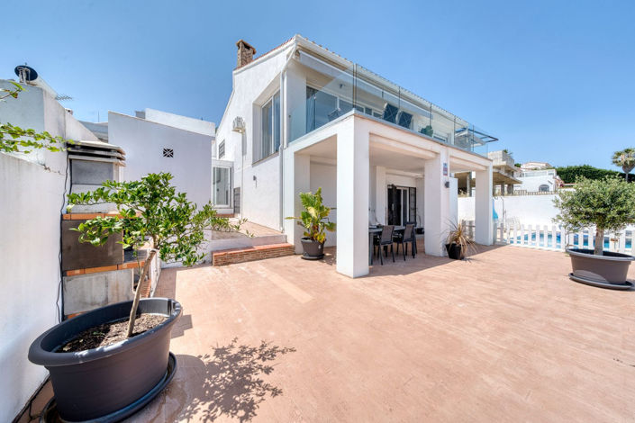 Image No.4-5 Bed Property for sale