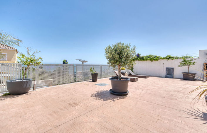 Image No.41-5 Bed Property for sale