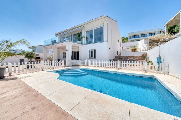 Image No.43-5 Bed Property for sale