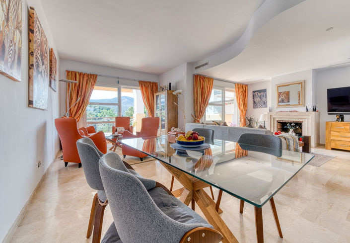 Image No.11-3 Bed Property for sale