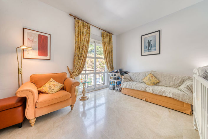 Image No.37-3 Bed Property for sale