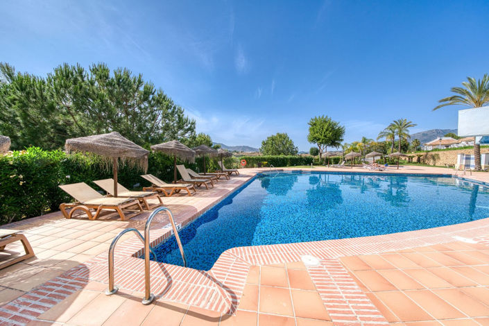 Image No.38-3 Bed Property for sale