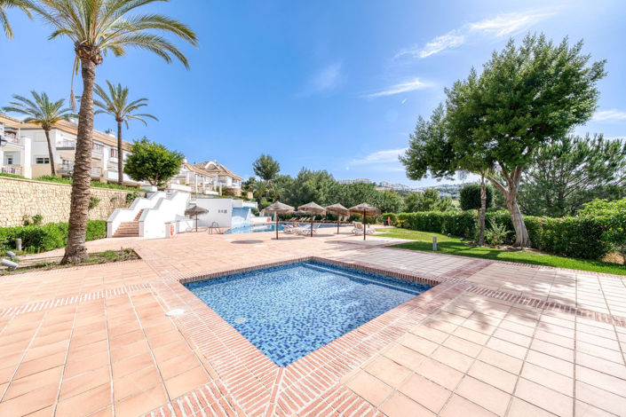 Image No.40-3 Bed Property for sale