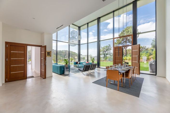 Image No.23-6 Bed Property for sale