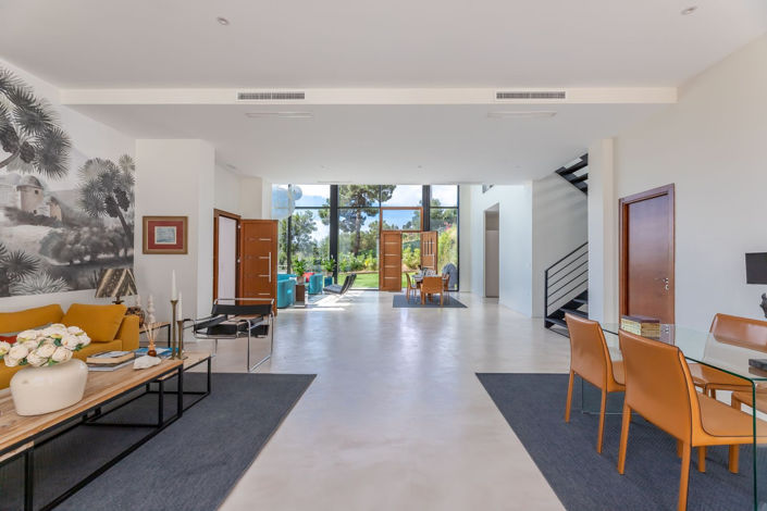 Image No.3-6 Bed Property for sale