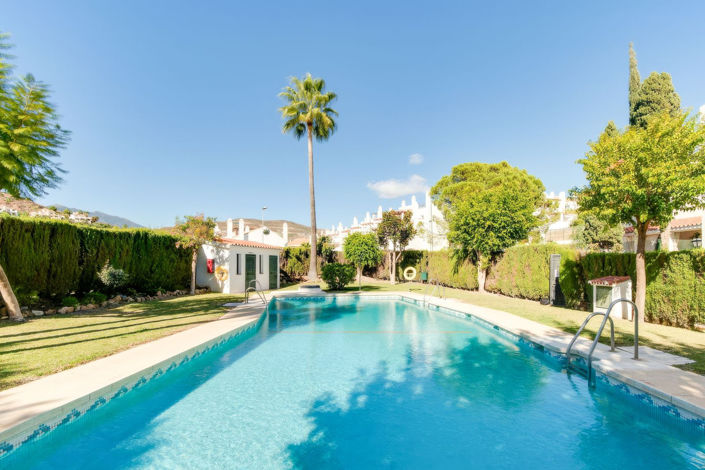 Image No.1-3 Bed Property for sale