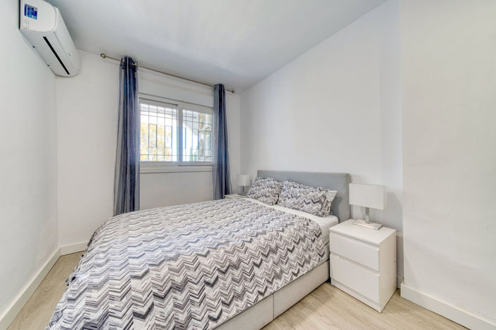 Image No.22-3 Bed Property for sale