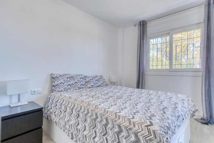 Image No.24-3 Bed Property for sale