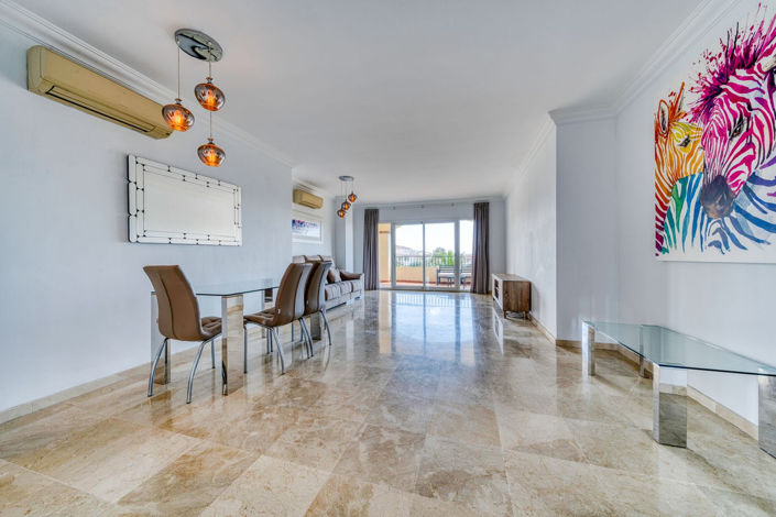 Image No.12-2 Bed Property for sale