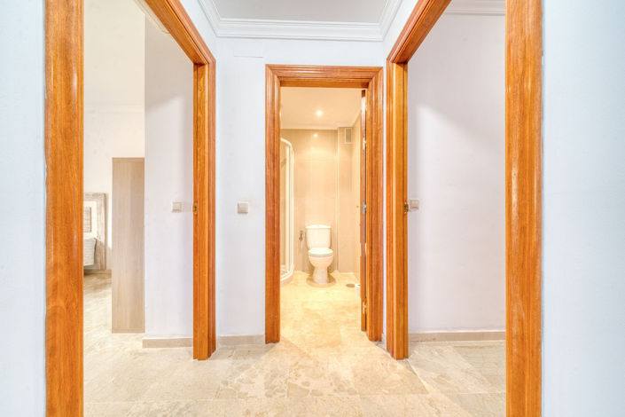 Image No.17-2 Bed Property for sale