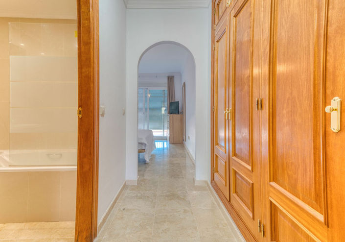 Image No.22-2 Bed Property for sale