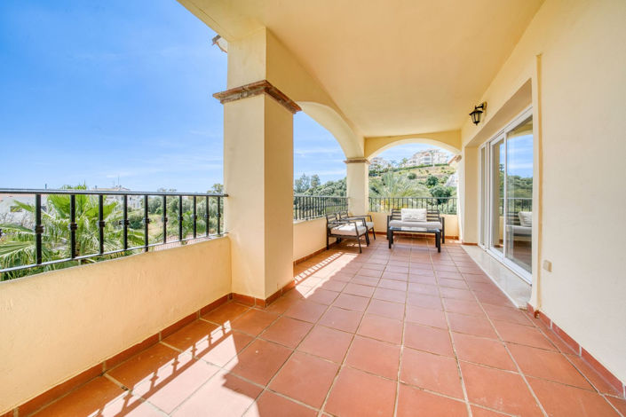 Image No.27-2 Bed Property for sale