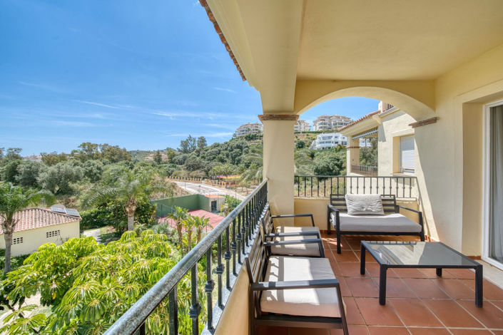 Image No.28-2 Bed Property for sale