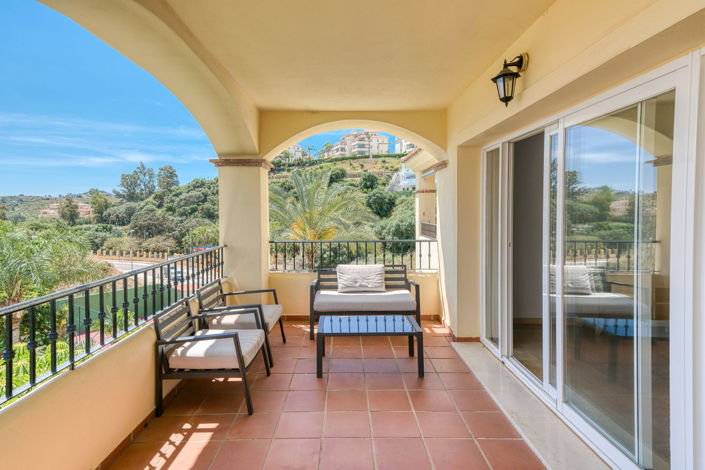 Image No.33-2 Bed Property for sale