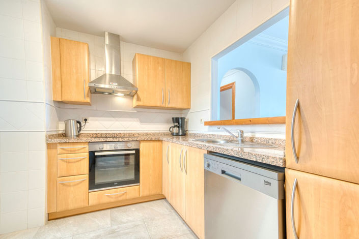 Image No.8-2 Bed Property for sale