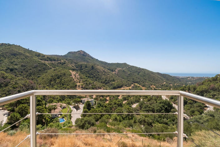 Image No.16-5 Bed Property for sale