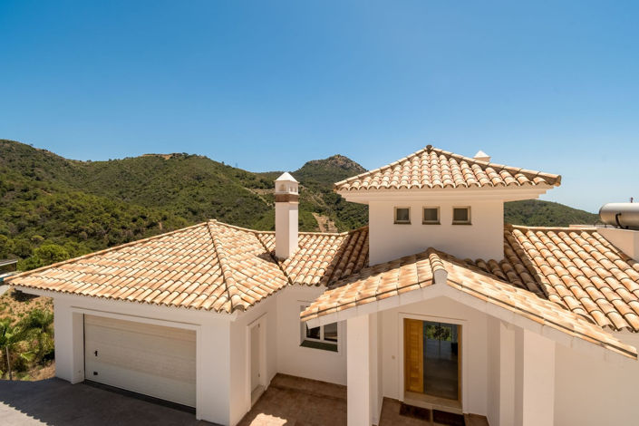 Image No.6-5 Bed Property for sale