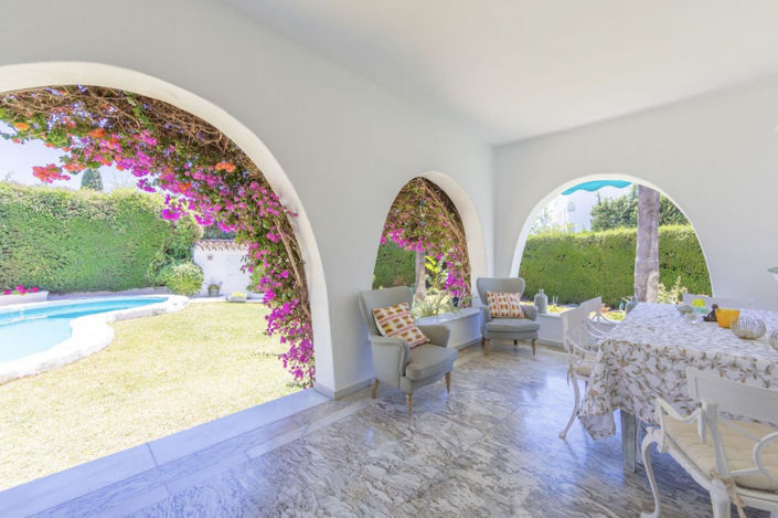 Image No.8-5 Bed Property for sale