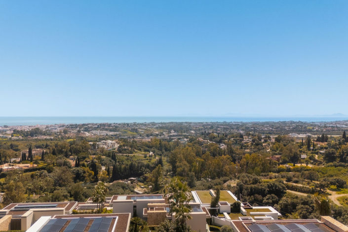 Image No.3-6 Bed Property for sale