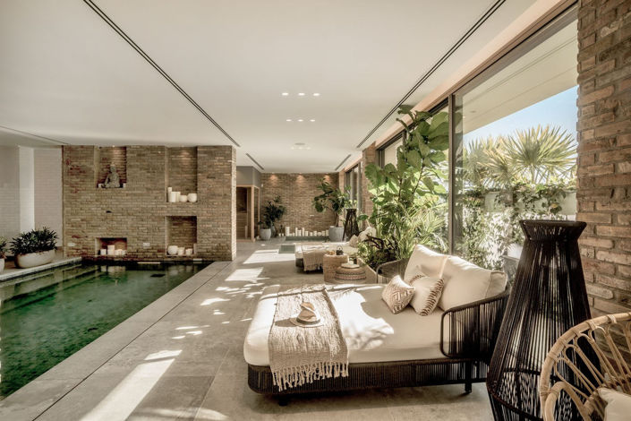 Image No.51-6 Bed Property for sale