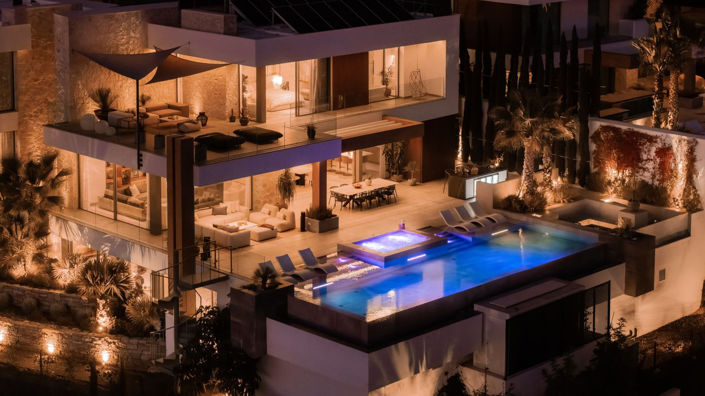 Image No.7-6 Bed Property for sale