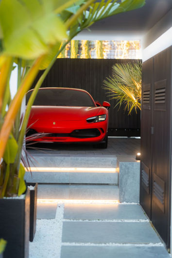 Image No.76-6 Bed Property for sale