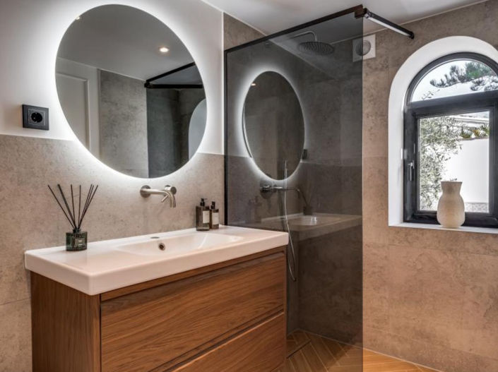 Image No.7-4 Bed Property for sale