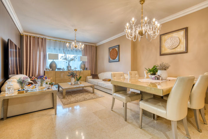 Image No.16-5 Bed Property for sale