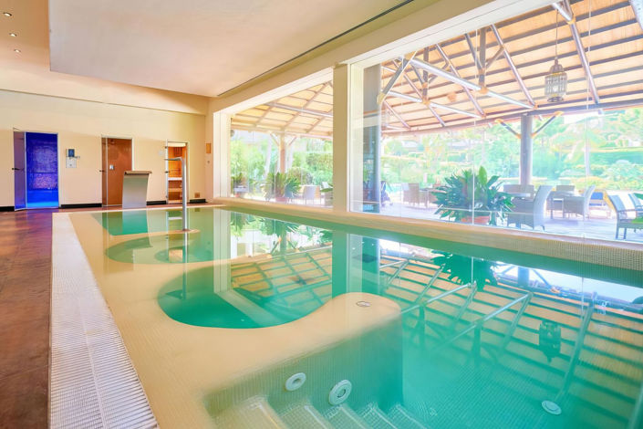 Image No.32-5 Bed Property for sale