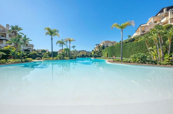 Image No.5-5 Bed Property for sale