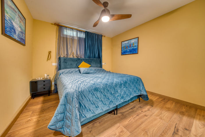 Image No.9-5 Bed Property for sale