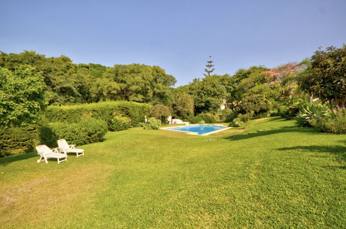 Image No.11-3 Bed Property for sale