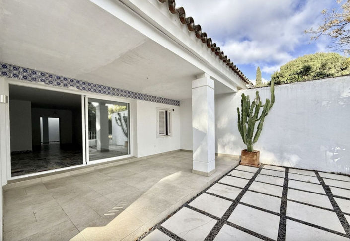 Image No.4-3 Bed Property for sale