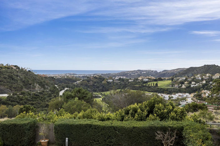 Image No.24-4 Bed Property for sale