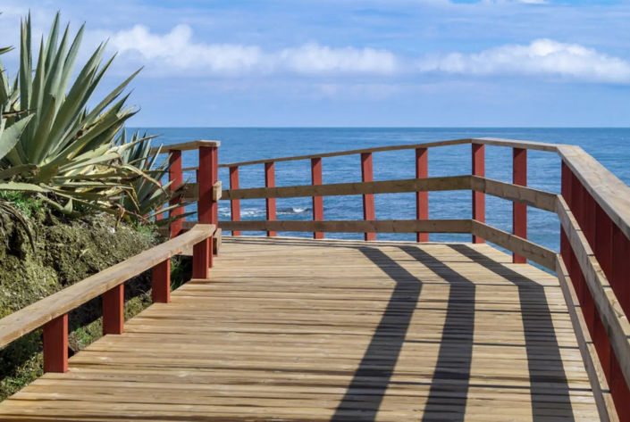 Image No.10-2 Bed Property for sale