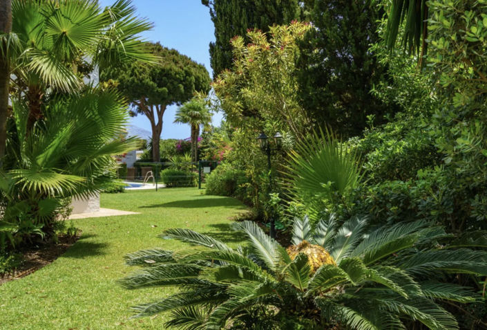 Image No.13-2 Bed Property for sale