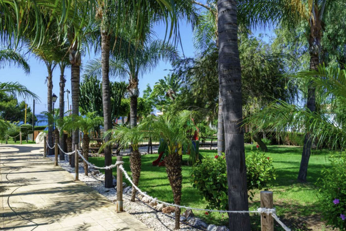 Image No.14-2 Bed Property for sale